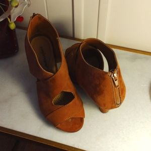 comfortview Congnac Faux Suede Shoebootie